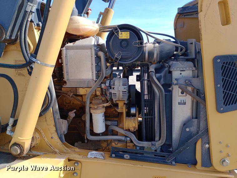 image for item EN8577 2012 John Deere 310J backhoe