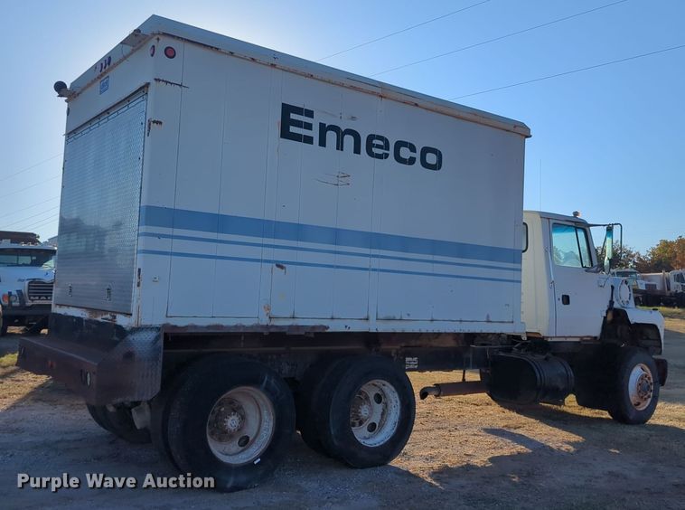 image for item EQ2398 1995 Ford L8000 fuel / lube truck