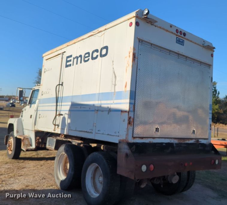 image for item EQ2398 1995 Ford L8000 fuel / lube truck