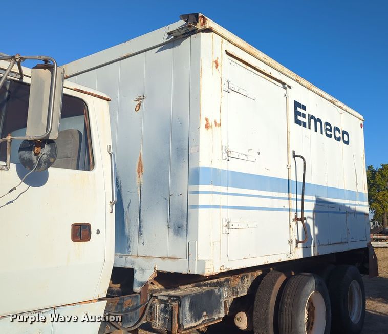 image for item EQ2398 1995 Ford L8000 fuel / lube truck