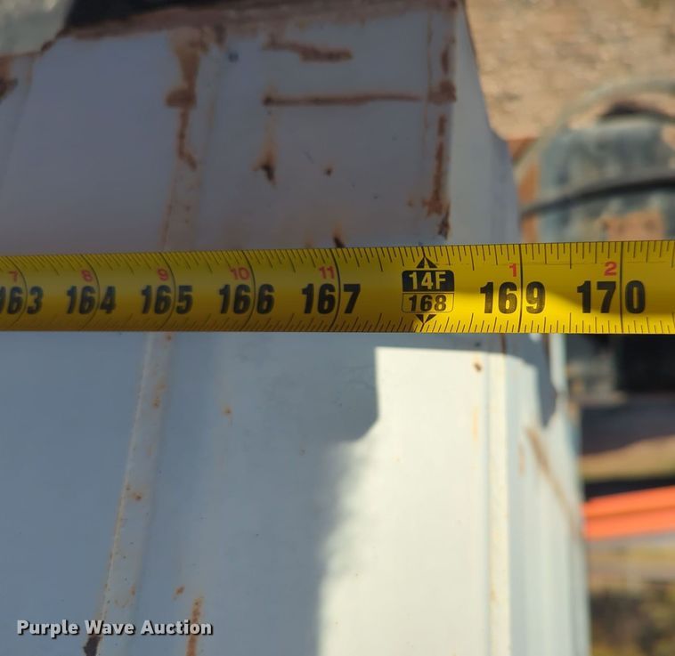 image for item EQ2398 1995 Ford L8000 fuel / lube truck