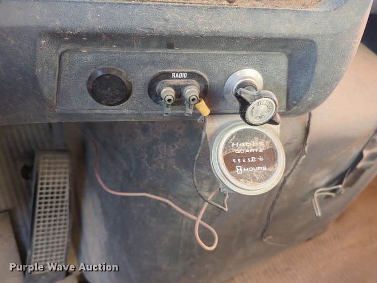 image for item EQ2398 1995 Ford L8000 fuel / lube truck