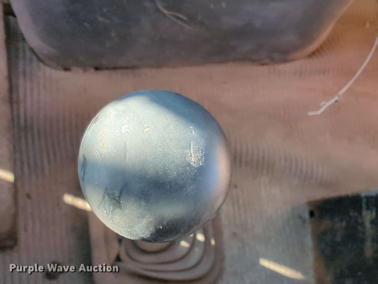 image for item EQ2398 1995 Ford L8000 fuel / lube truck