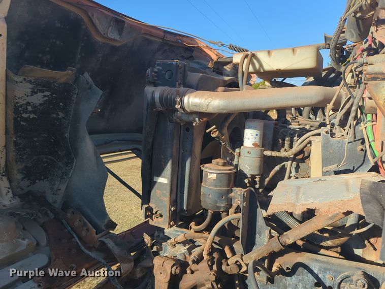 image for item EQ2398 1995 Ford L8000 fuel / lube truck