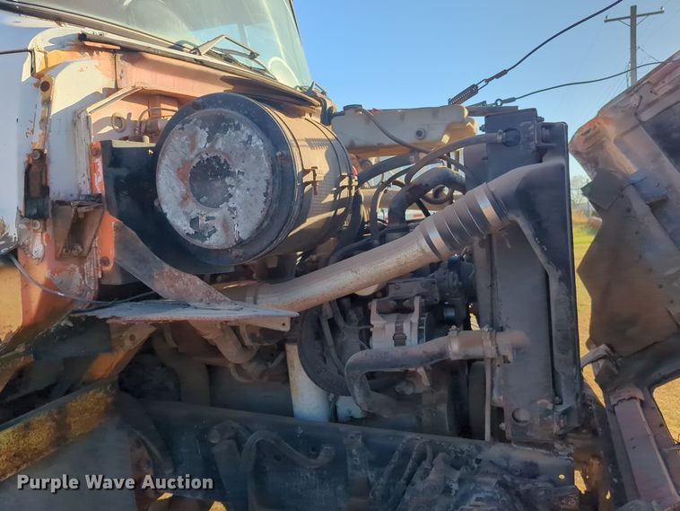 image for item EQ2398 1995 Ford L8000 fuel / lube truck