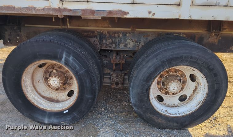 image for item EQ2398 1995 Ford L8000 fuel / lube truck