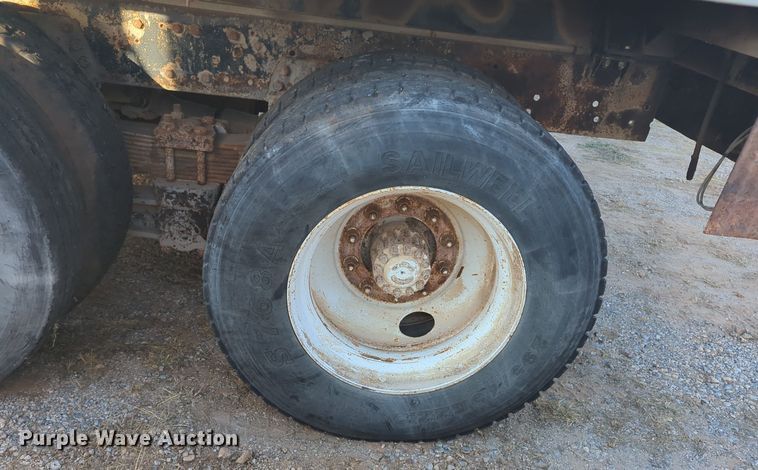 image for item EQ2398 1995 Ford L8000 fuel / lube truck