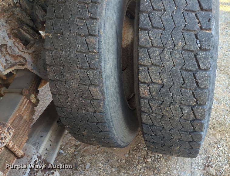 image for item EQ2398 1995 Ford L8000 fuel / lube truck