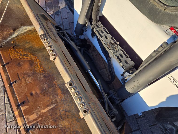 image for item EQ3601 2016 Bobcat  S650 skid steer loader