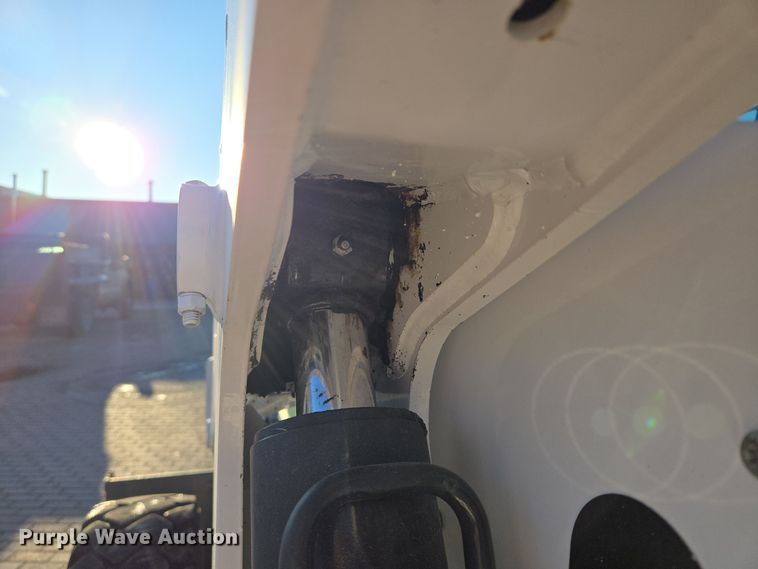 image for item EQ3601 2016 Bobcat  S650 skid steer loader