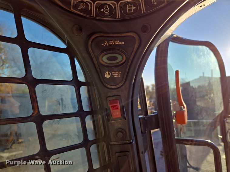 image for item EQ3601 2016 Bobcat  S650 skid steer loader