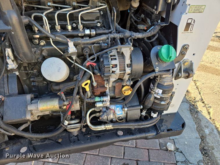 image for item EQ3601 2016 Bobcat  S650 skid steer loader