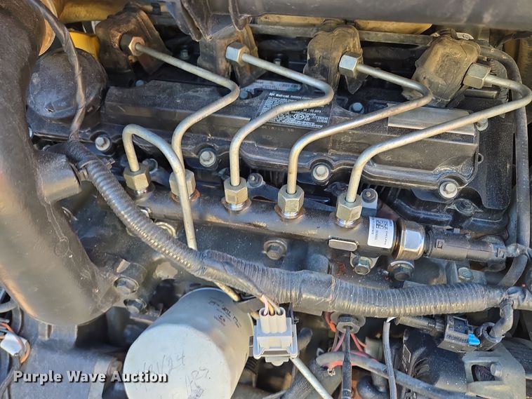 image for item EQ3601 2016 Bobcat  S650 skid steer loader