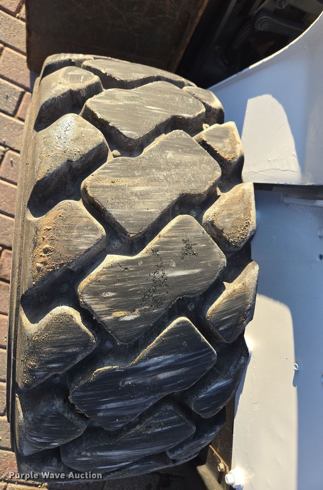 image for item EQ3601 2016 Bobcat  S650 skid steer loader