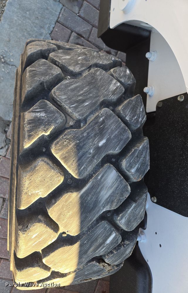 image for item EQ3601 2016 Bobcat  S650 skid steer loader