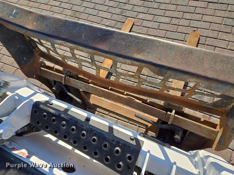 image for item EQ3602 2008 Bobcat  S100 skid steer loader