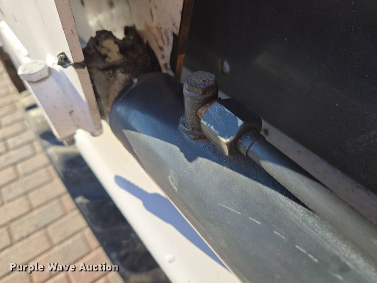 image for item EQ3602 2008 Bobcat  S100 skid steer loader