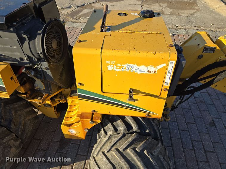 image for item EQ3603 2014 Vermeer  LM42  trencher