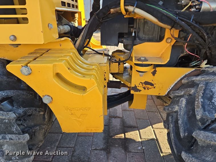 image for item EQ3603 2014 Vermeer  LM42  trencher