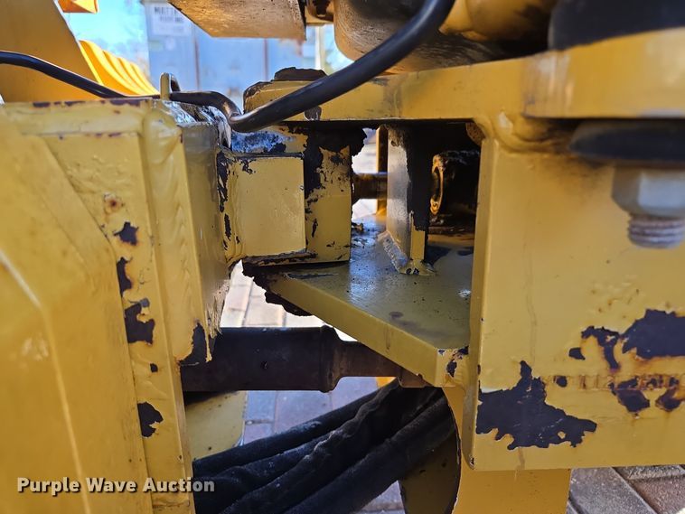 image for item EQ3603 2014 Vermeer  LM42  trencher