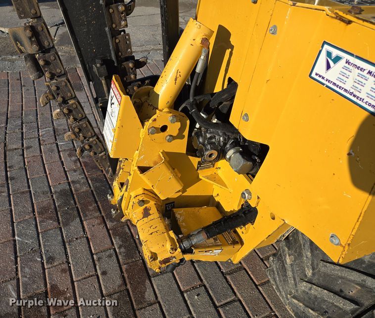 image for item EQ3603 2014 Vermeer  LM42  trencher