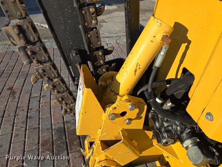 image for item EQ3603 2014 Vermeer  LM42  trencher