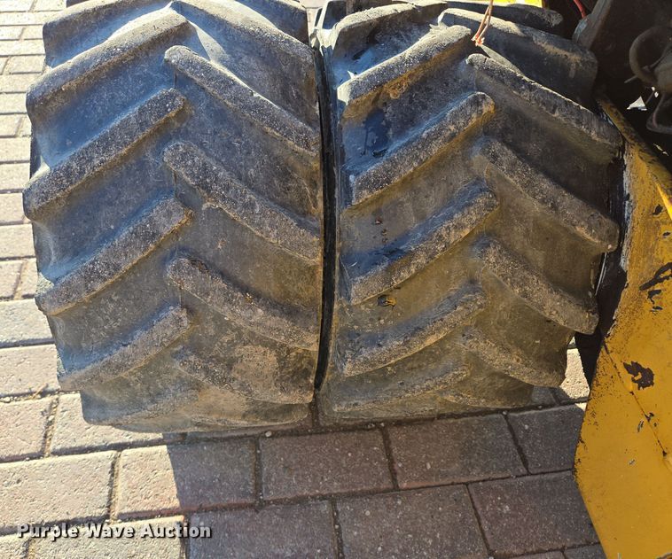 image for item EQ3603 2014 Vermeer  LM42  trencher