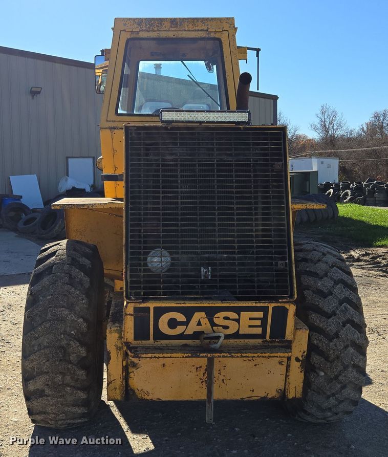 image for item EQ3640 1971 Case W20 wheel loader