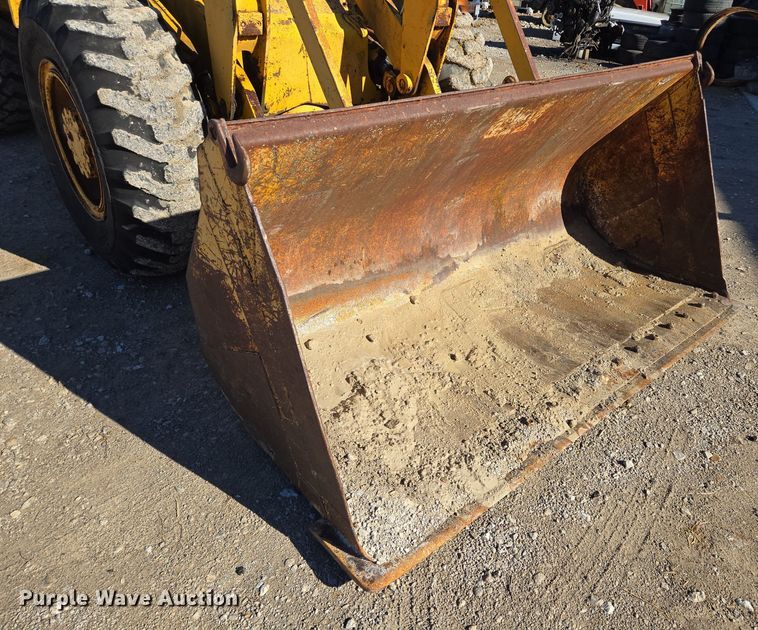 image for item EQ3640 1971 Case W20 wheel loader