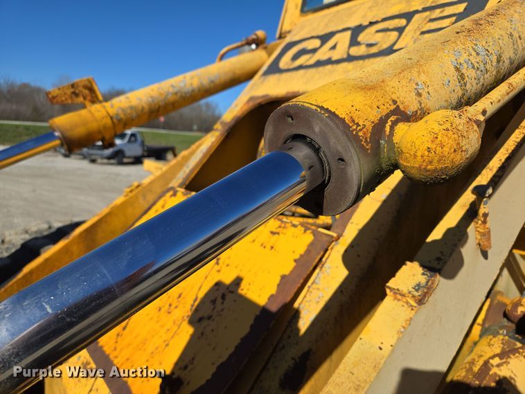 image for item EQ3640 1971 Case W20 wheel loader