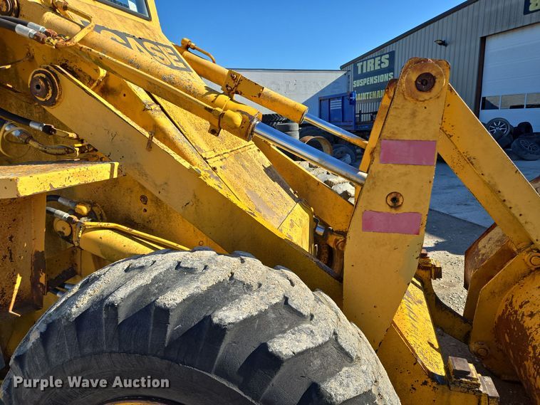 image for item EQ3640 1971 Case W20 wheel loader