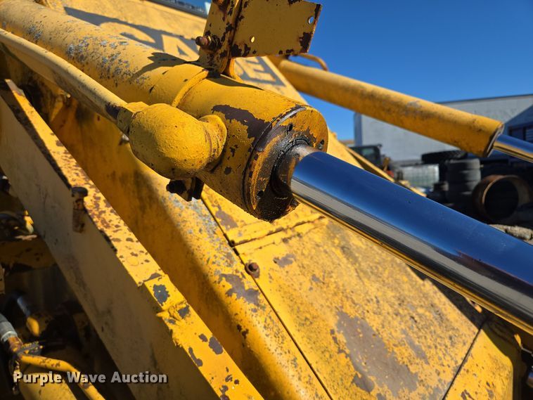 image for item EQ3640 1971 Case W20 wheel loader