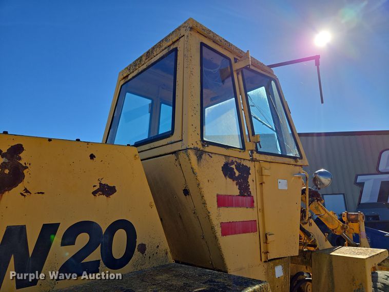 image for item EQ3640 1971 Case W20 wheel loader