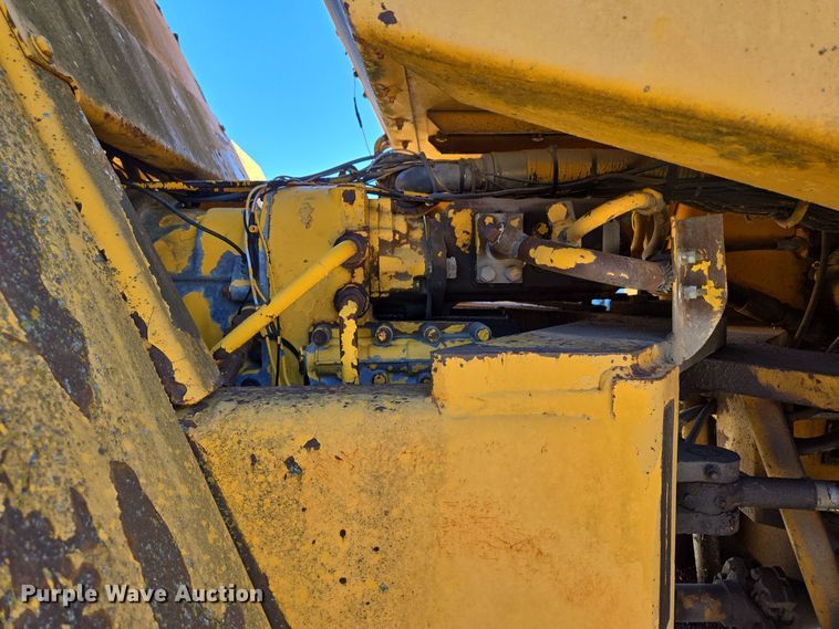 image for item EQ3640 1971 Case W20 wheel loader