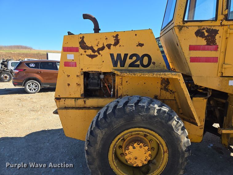 image for item EQ3640 1971 Case W20 wheel loader