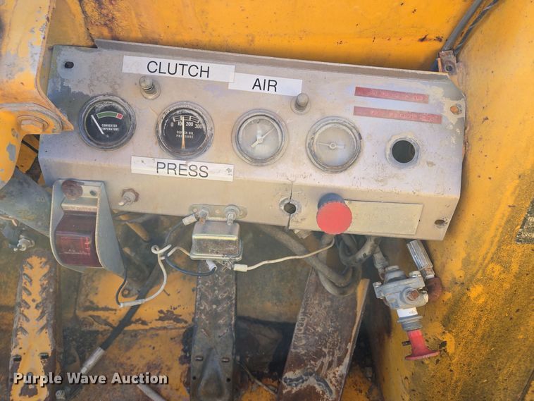 image for item EQ3640 1971 Case W20 wheel loader