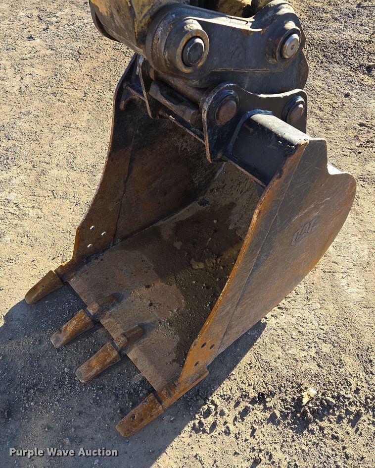 image for item EQ3650 2018 Caterpillar  305.5E2 mini excavator