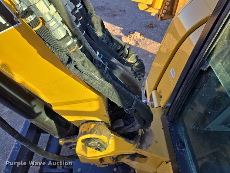 image for item EQ3650 2018 Caterpillar  305.5E2 mini excavator