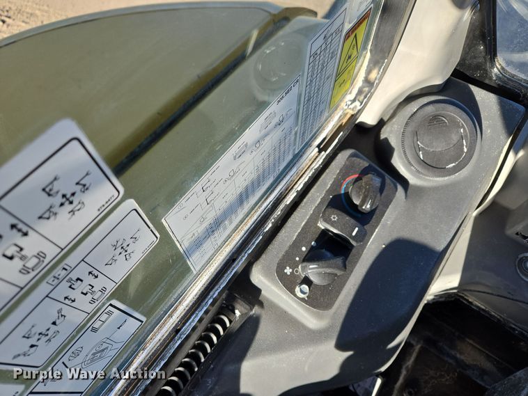 image for item EQ3650 2018 Caterpillar  305.5E2 mini excavator