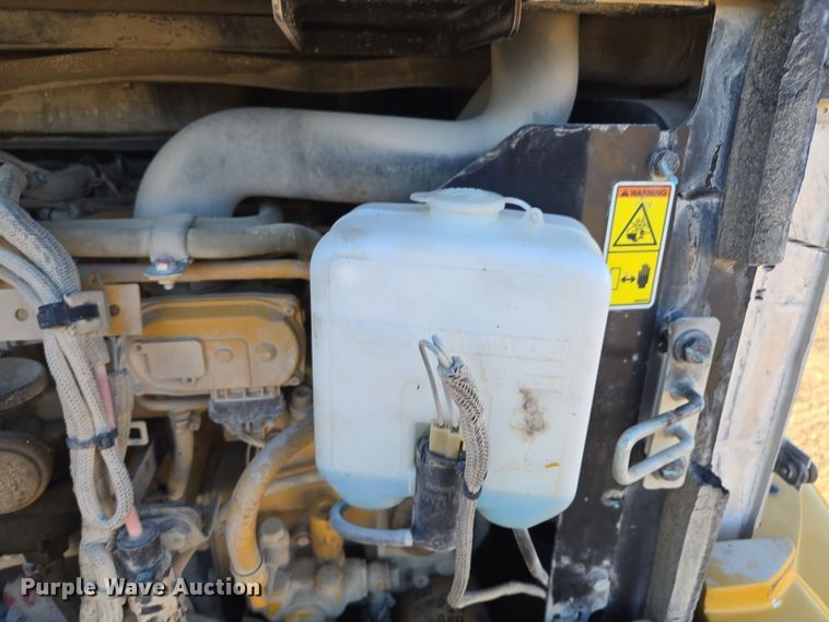 image for item EQ3650 2018 Caterpillar  305.5E2 mini excavator