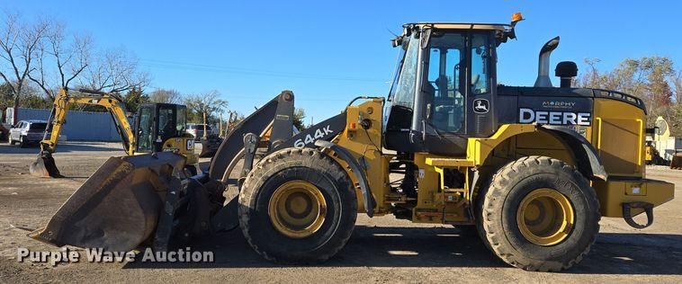 image for item EQ3652 2012 John Deere  644K wheel loader