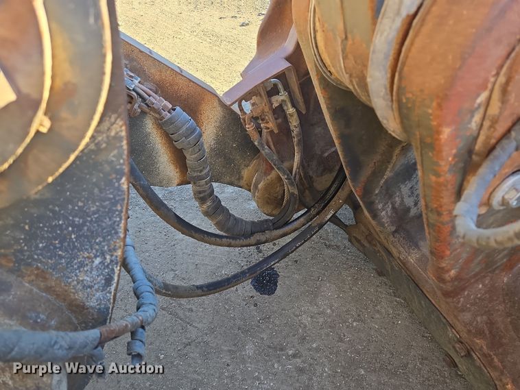 image for item EQ3652 2012 John Deere  644K wheel loader