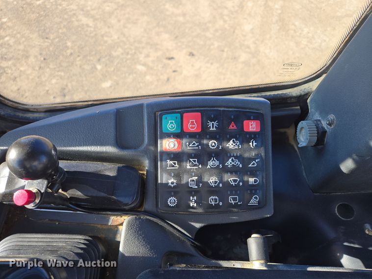 image for item EQ3652 2012 John Deere  644K wheel loader