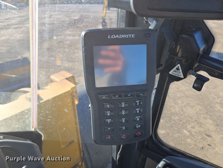 image for item EQ3652 2012 John Deere  644K wheel loader