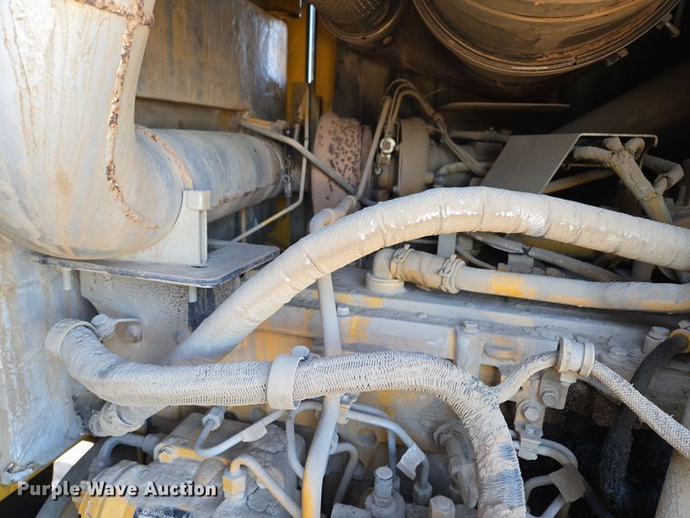 image for item EQ3652 2012 John Deere  644K wheel loader