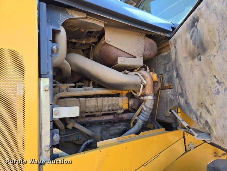 image for item EQ3652 2012 John Deere  644K wheel loader