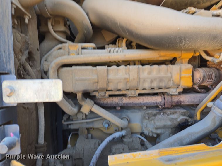 image for item EQ3652 2012 John Deere  644K wheel loader