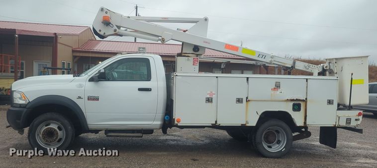 image for item ER4540 2012 Dodge Ram 4500HD bucket truck