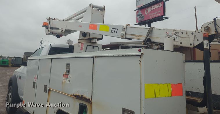 image for item ER4540 2012 Dodge Ram 4500HD bucket truck