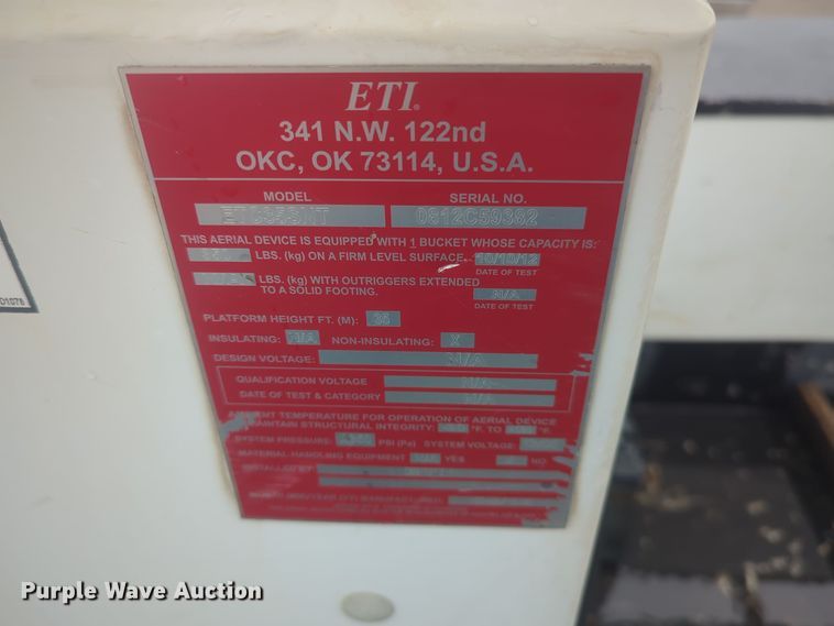 image for item ER4540 2012 Dodge Ram 4500HD bucket truck